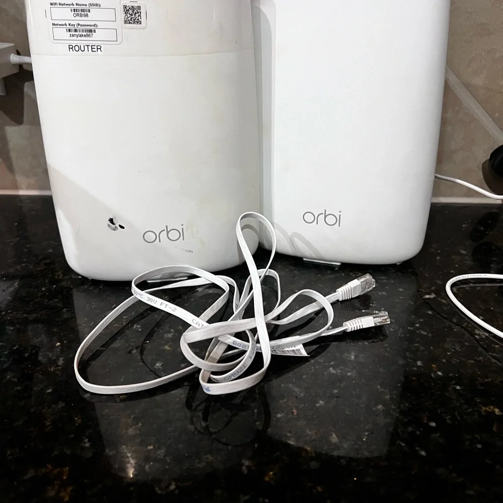 White Wireless Router System - Picture 2 of 7